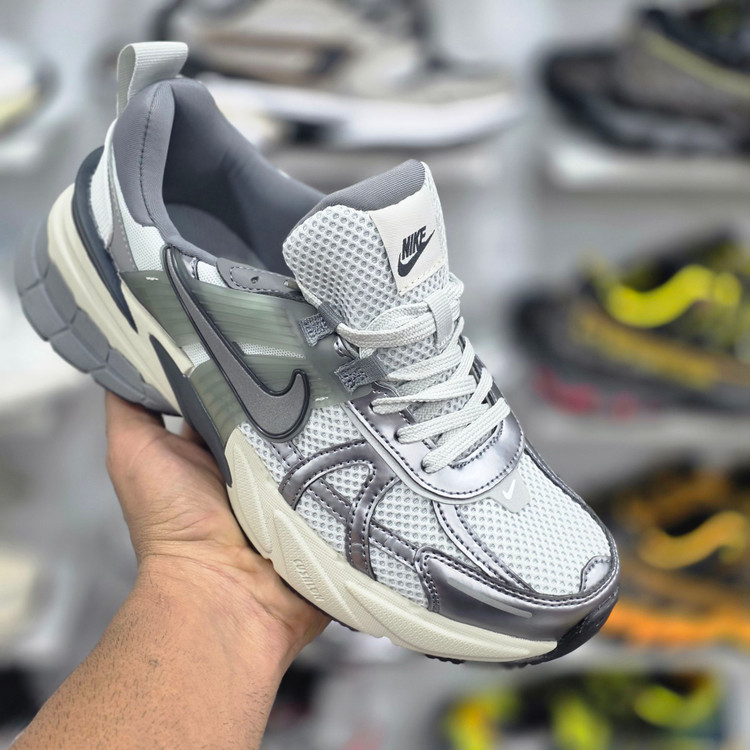 کتونی ویتنامی نایک کشلون وی تو کی | وارداتی ویتنام | باجعبه Nike V2k Run سایز بندی کامل 40 تا 45