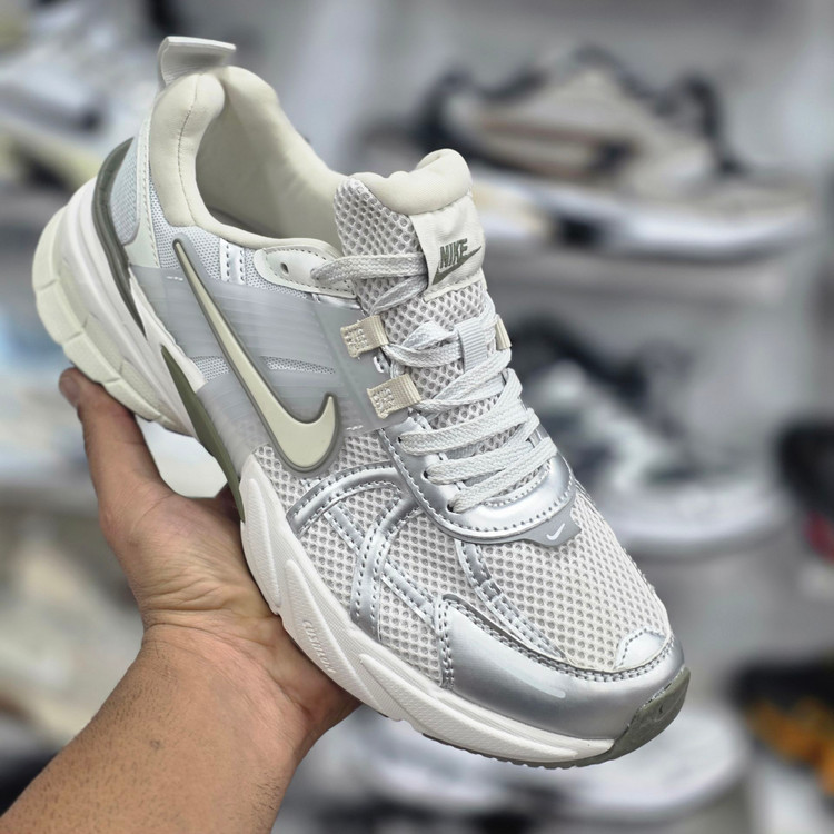 کتونی ویتنامی نایک کشلون وی تو کی | وارداتی ویتنام | باجعبه Nike V2k Run سایز بندی کامل 40 تا 45