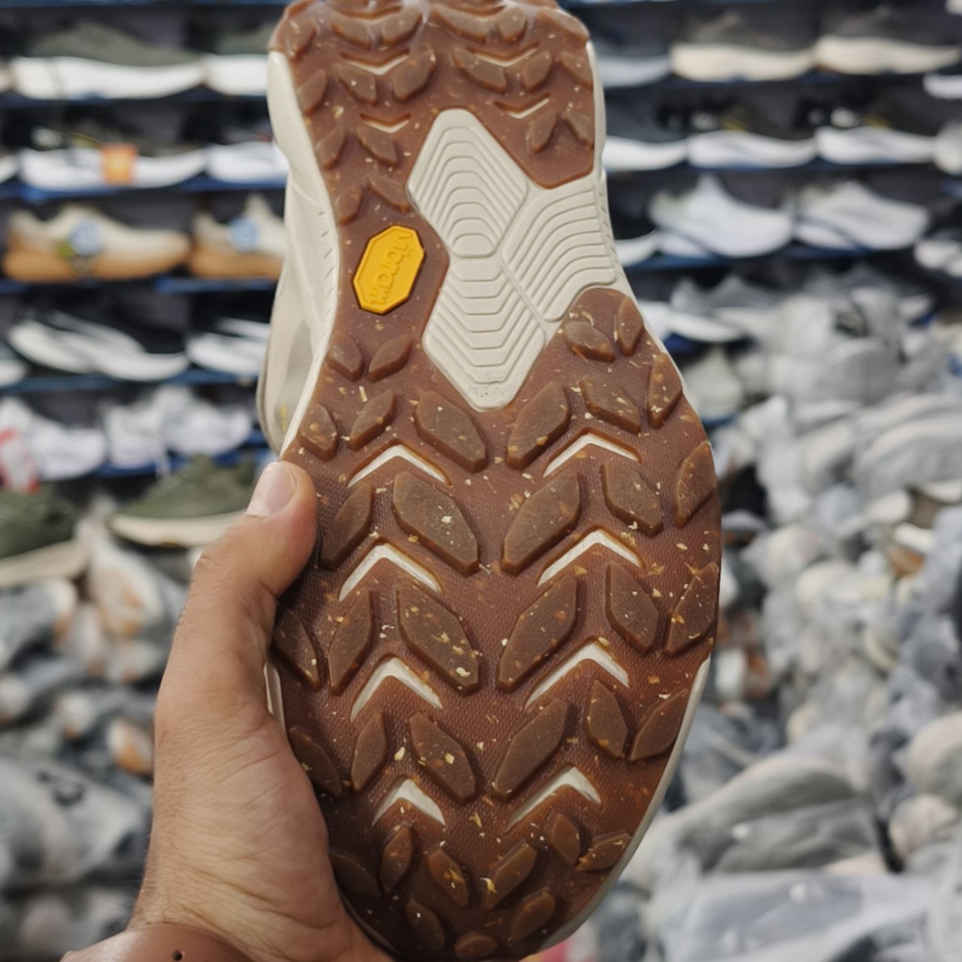 کتونی ویتنامی هوکا ترنسپورت مدل HOKA Transport goretex vibram