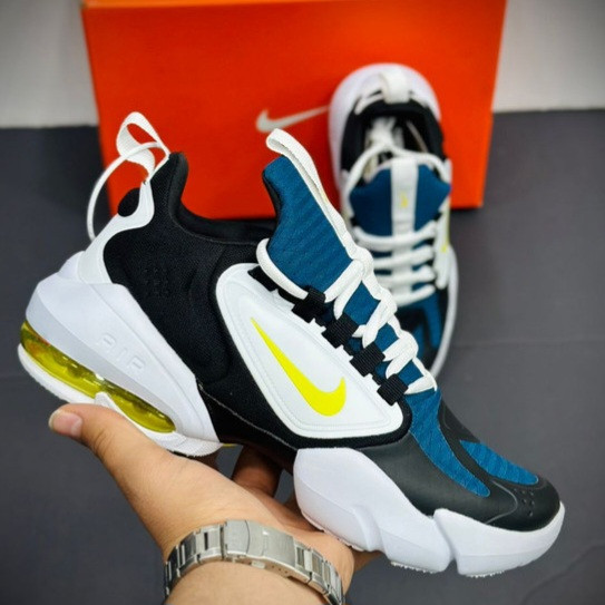 کتونی نایک ایرمکس آلفا ساواج سایز ۴۰ تا ۴۵ فروش بصورت عمده و تک . Nike air max alpha savage