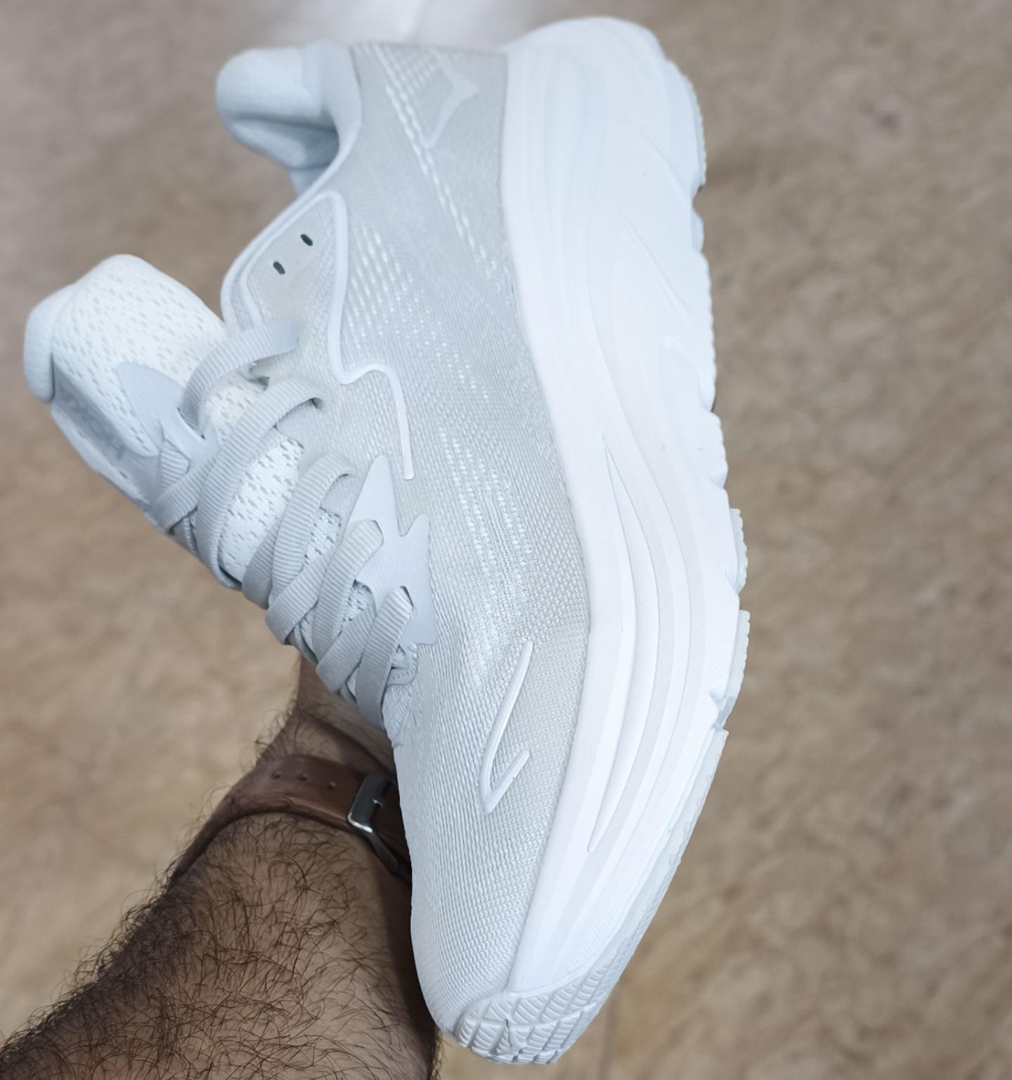 کتونی هوکا کلیفتون ۱۰ hoka cilifton 10 / وارداتی ویتنام کیفیت مستر / سایز ۴۰ الی ۴۵
