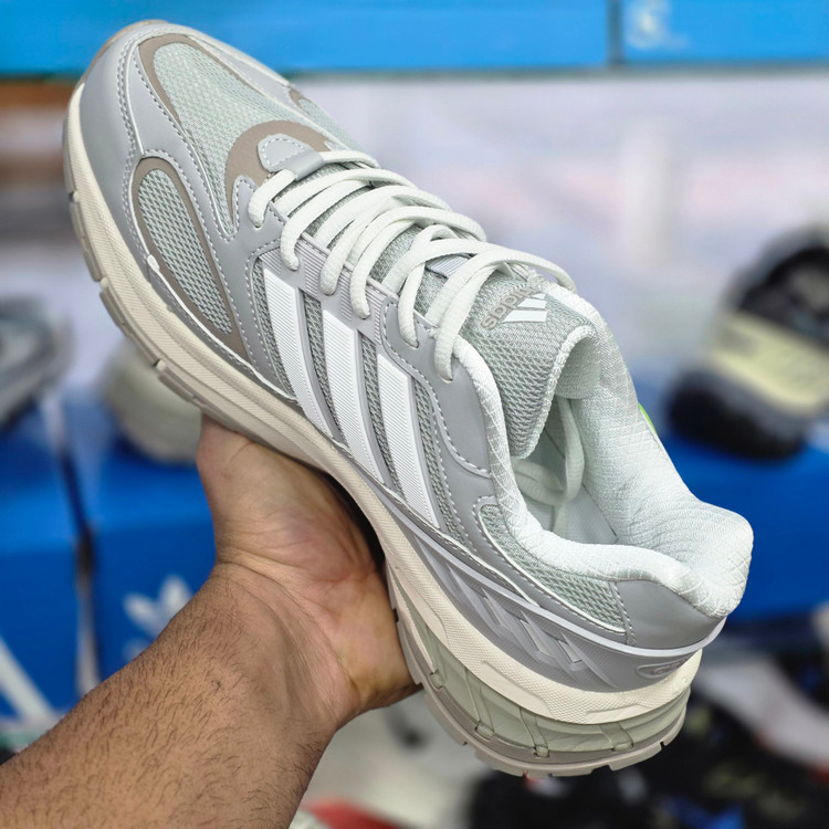 کتونی ویتنامی آدیداس مدل Adidas Response CL / ضمانت ویتنامی و کیفیت / فروش عمده و تک / سایز ۴۰ الی ۴۵