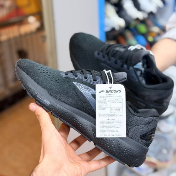 کتونی رانینگ و پیاده روی وارداتی بروکس گاست ۱۶ Brooks ghost 16 / اصل ویتنام / سایز ۴۰ ۴۱ ۴۲ ۴۳ ۴۴ ۴۵