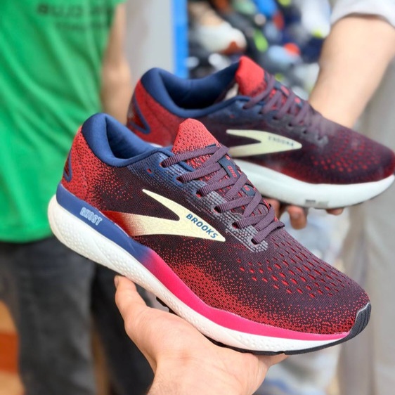 کتونی رانینگ و پیاده روی وارداتی بروکس گاست ۱۶ Brooks ghost 16 / اصل ویتنام / سایز ۴۰ ۴۱ ۴۲ ۴۳ ۴۴ ۴۵
