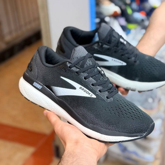 کتونی رانینگ و پیاده روی وارداتی بروکس گاست ۱۶ Brooks ghost 16 / اصل ویتنام / سایز ۴۰ ۴۱ ۴۲ ۴۳ ۴۴ ۴۵