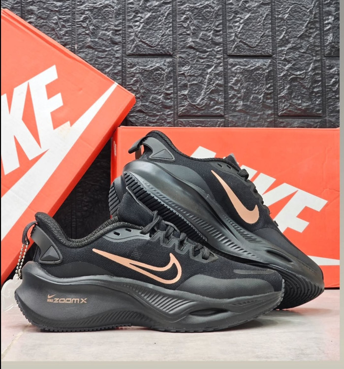 نایک زنانه زوم ایکس / اصل ویتنام / راحت و با دوام بالا / nike zoom x / سایز 37 38 39 40