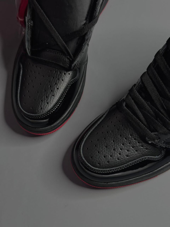 کتونی مردانه نایک ایر جردن وان / وارداتی ویتنام / سایز ۴۰ تا ۴۵ / فروش بصورت عمده و تک / Nike Air Jordan 1 Low Vietnam