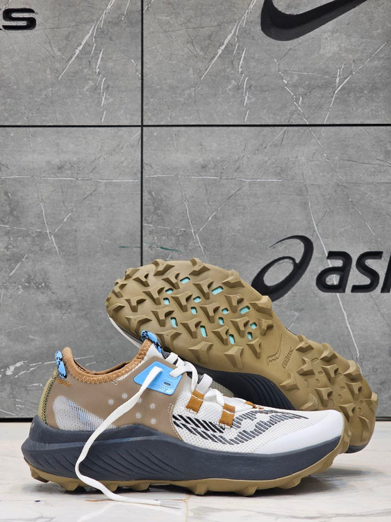 کتونی ویتنامی تراکینگ ساکونی اندورفین ریفت saucony endorphin rift / ضمانت کیفیت کالا / تک و عمده / سایز ۴۰ الی ۴۵