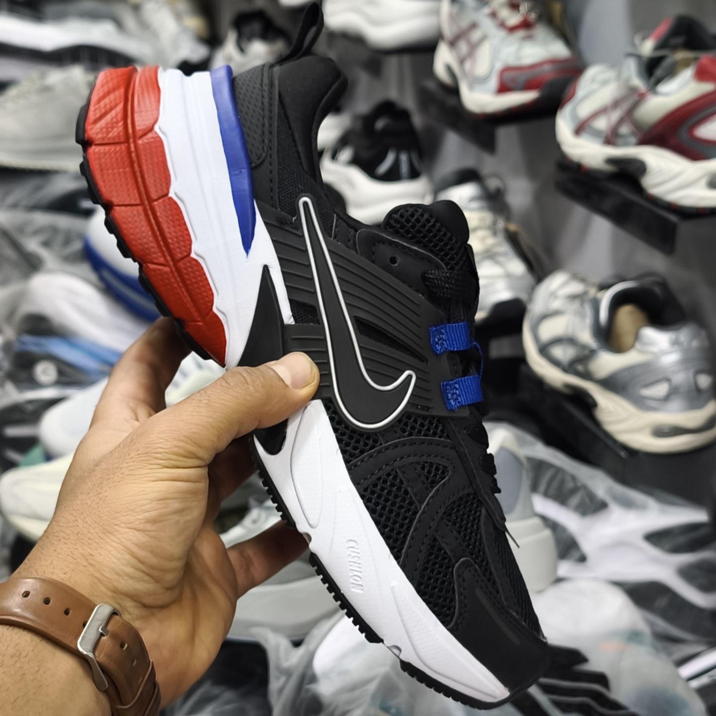 کتونی ویتنامی نایک کشلون وی تو کی | وارداتی ویتنام | باجعبه Nike V2k Run سایز بندی کامل 40 تا 45