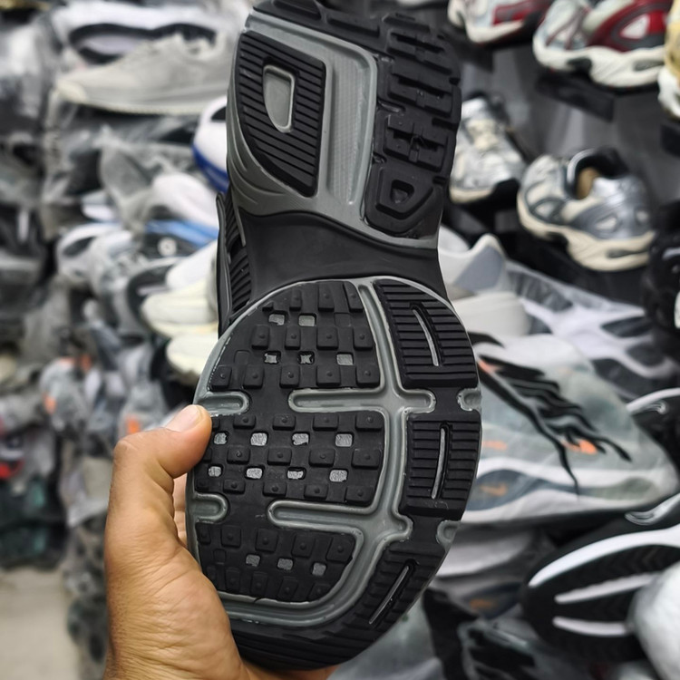 کتونی ویتنامی نایک کشلون وی تو کی | وارداتی ویتنام | باجعبه Nike V2k Run سایز بندی کامل 40 تا 45