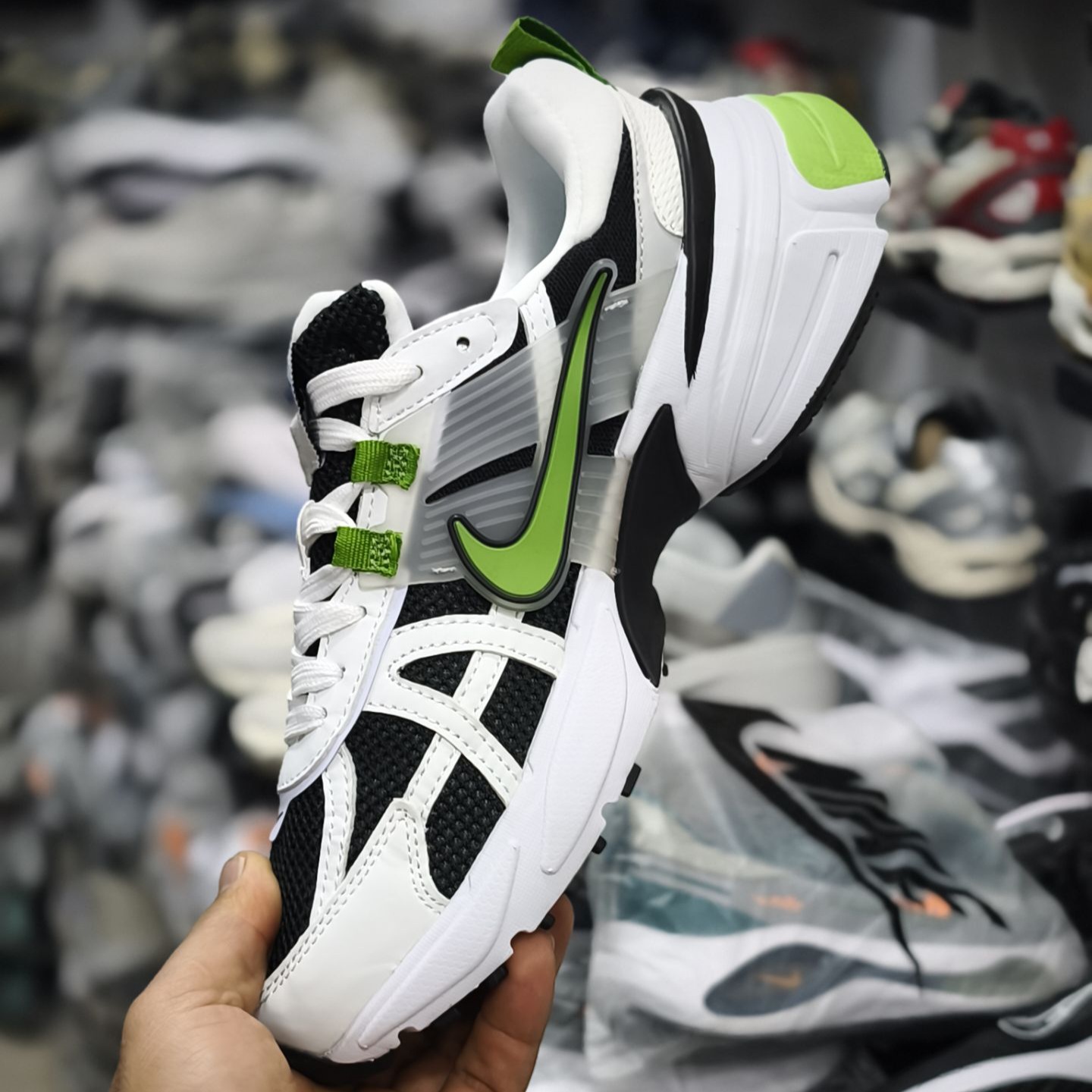 کتونی ویتنامی نایک کشلون وی تو کی | وارداتی ویتنام | باجعبه Nike V2k Run سایز بندی کامل 40 تا 45