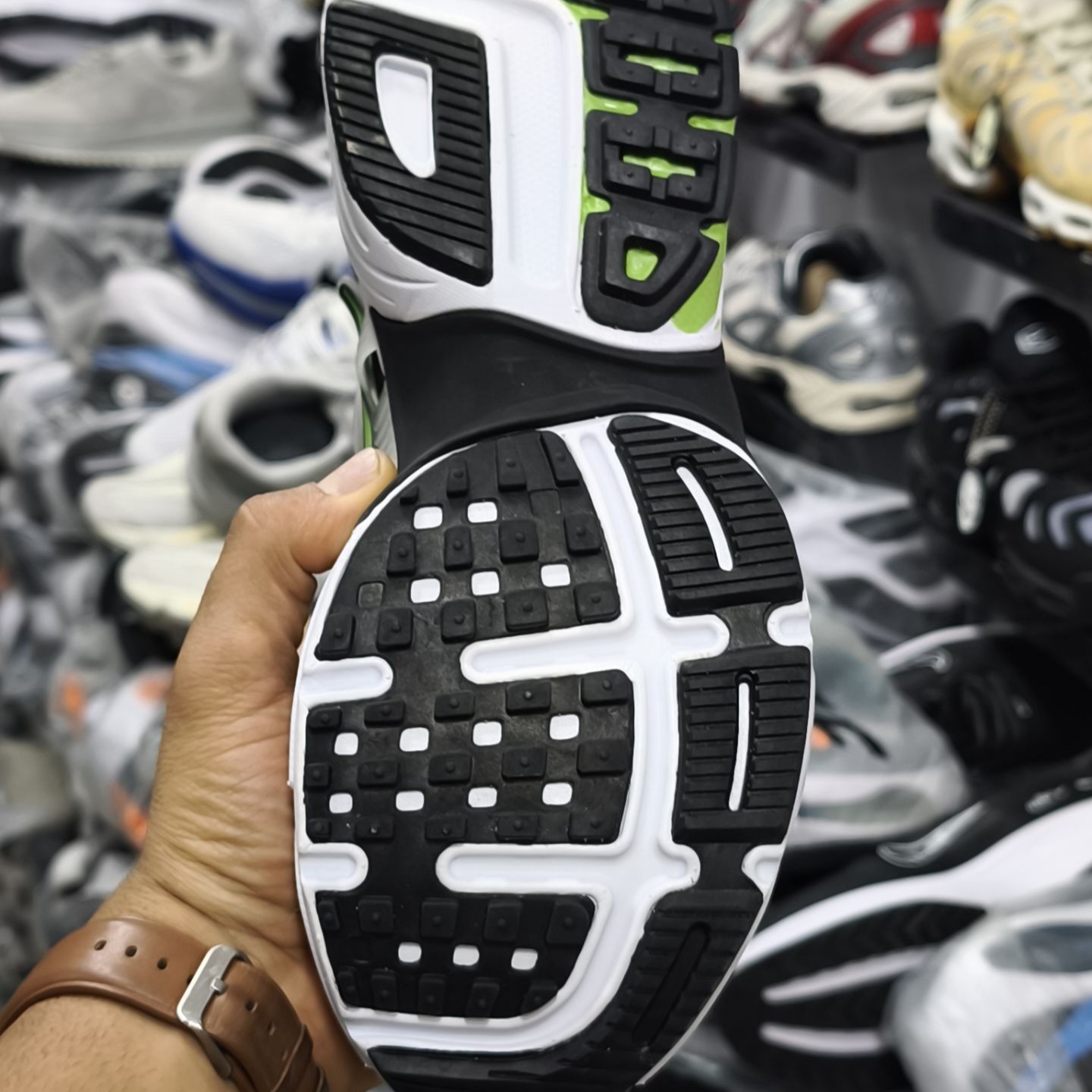 کتونی ویتنامی نایک کشلون وی تو کی | وارداتی ویتنام | باجعبه Nike V2k Run سایز بندی کامل 40 تا 45