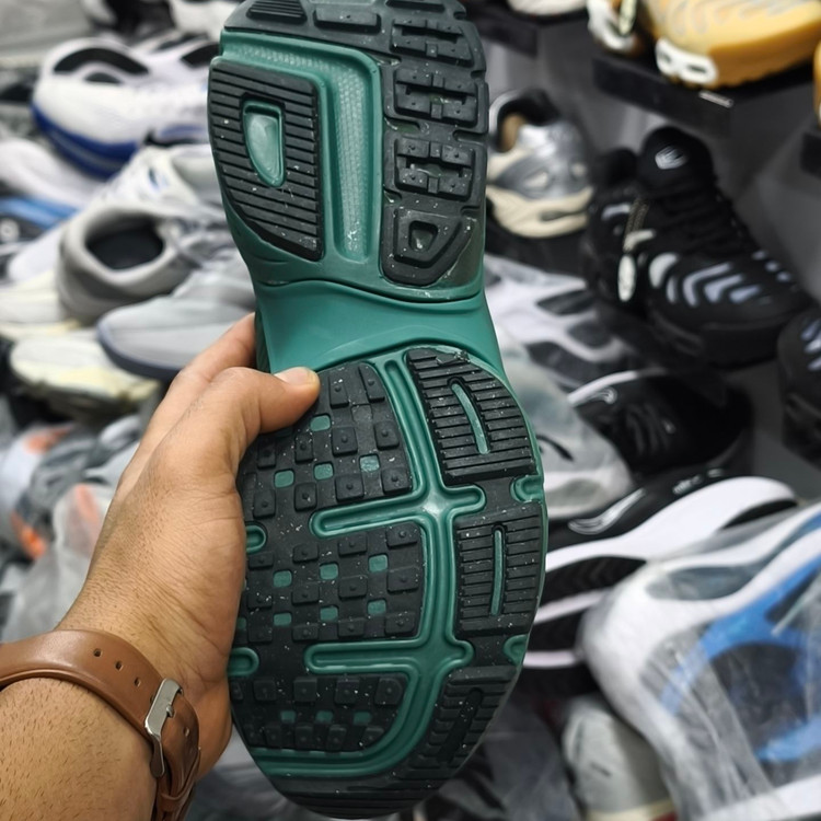 کتونی ویتنامی نایک کشلون وی تو کی | وارداتی ویتنام | باجعبه Nike V2k Run سایز بندی کامل 40 تا 45