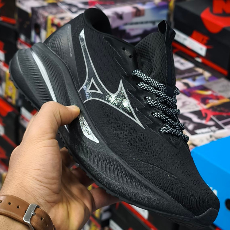 کتونی میزانو آسترو پلاس Mizuno astro plus / ضمانت ویتنامی و کیفیت / سایز ۴۰ الی ۴۵