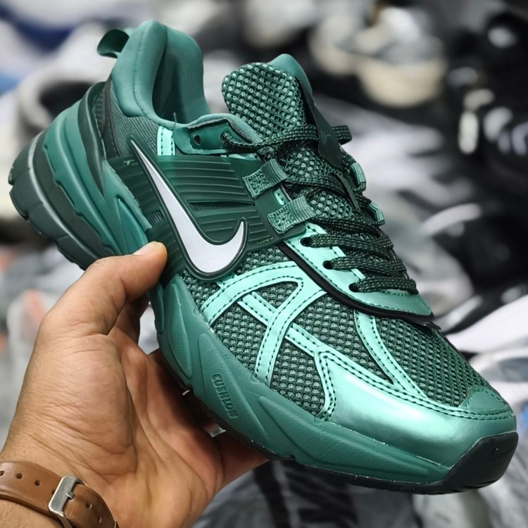 کتونی ویتنامی نایک کشلون وی تو کی | وارداتی ویتنام | باجعبه Nike V2k Run سایز بندی کامل 40 تا 45