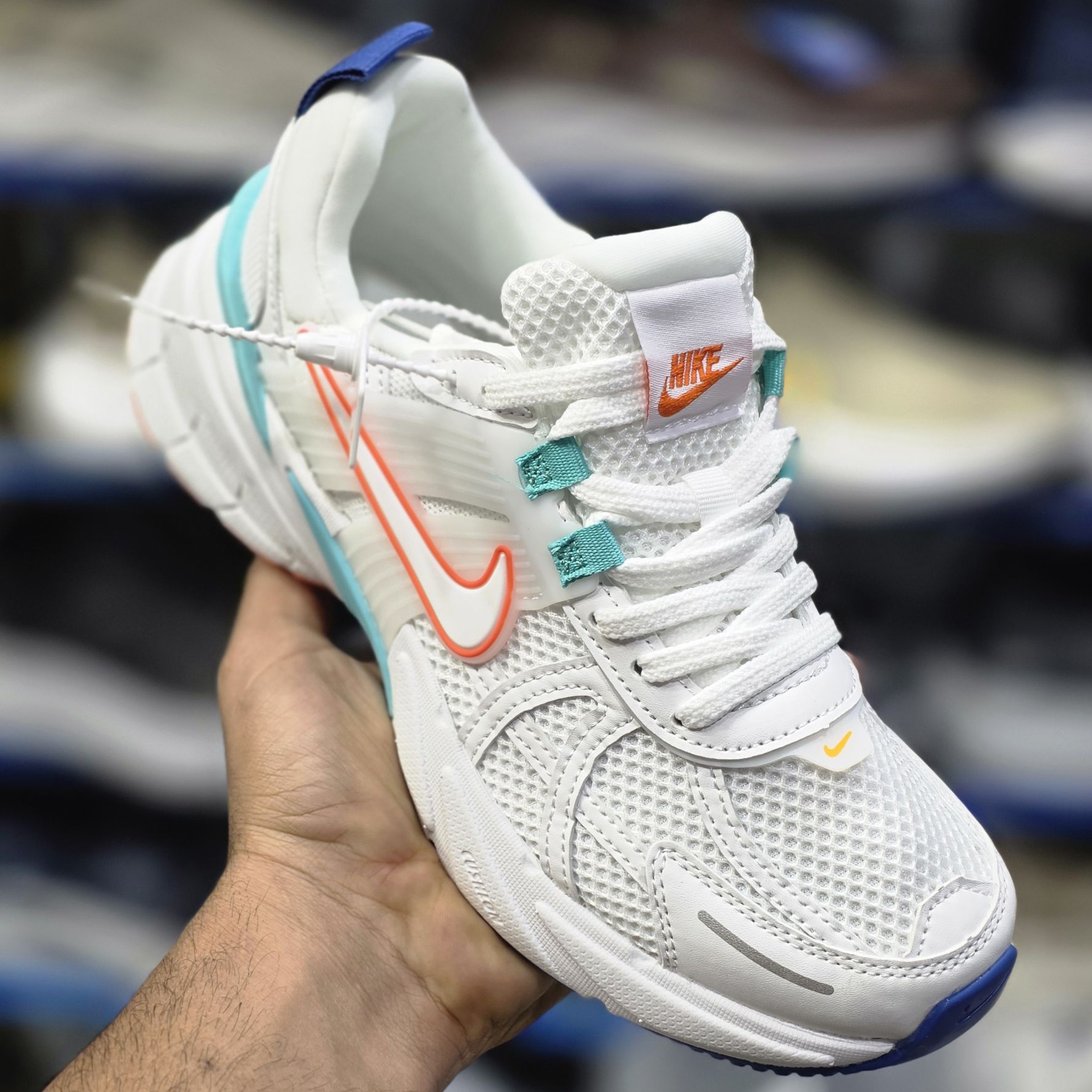 کتونی ویتنامی زنانه نایک کشلون وی تو کی | وارداتی ویتنام | باجعبه Nike V2k Run سایز بندی کامل 37 تا 40