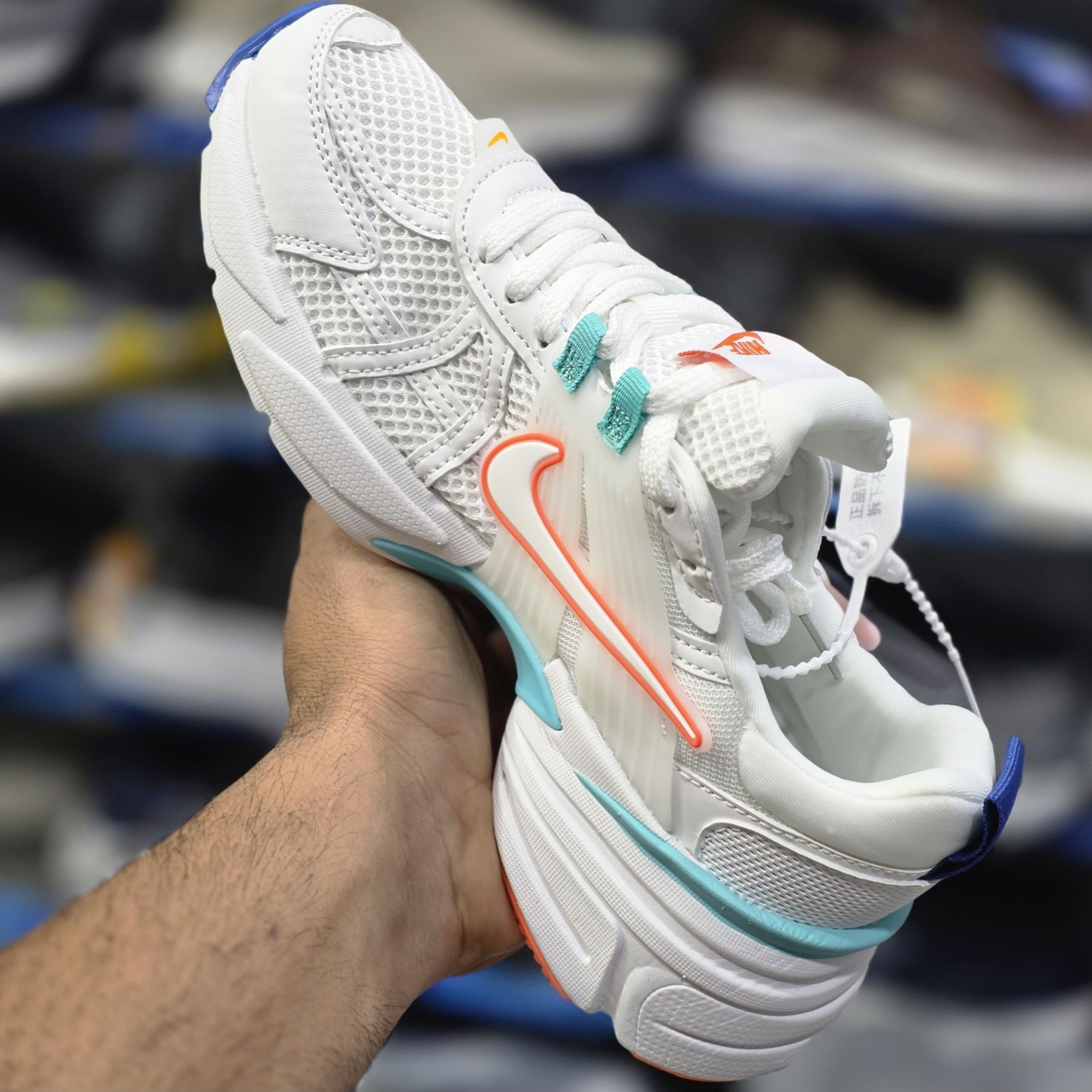 کتونی ویتنامی زنانه نایک کشلون وی تو کی | وارداتی ویتنام | باجعبه Nike V2k Run سایز بندی کامل 37 تا 40
