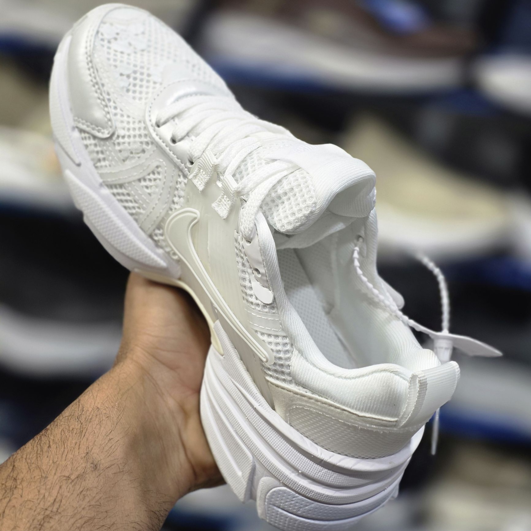 کتونی ویتنامی زنانه نایک کشلون وی تو کی | وارداتی ویتنام | باجعبه Nike V2k Run سایز بندی کامل 37 تا 40