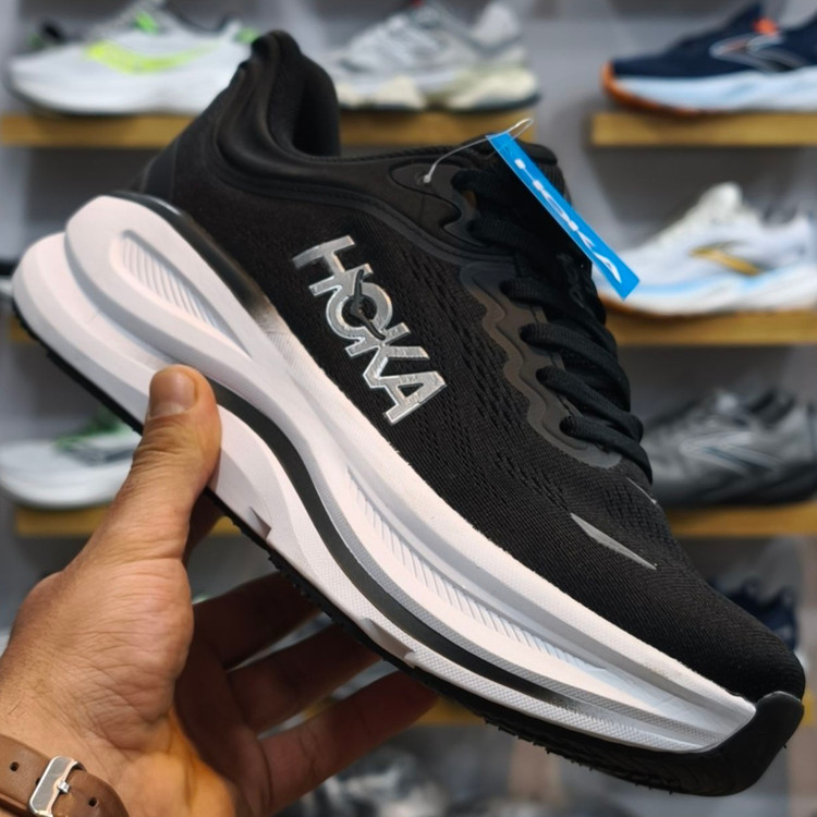 کتونی رانینگ و پیاده روی هوکا باندی ۹ hoka bondi 9 کیفیت مستر سایز بندی ۴۰ تا ۴۵
