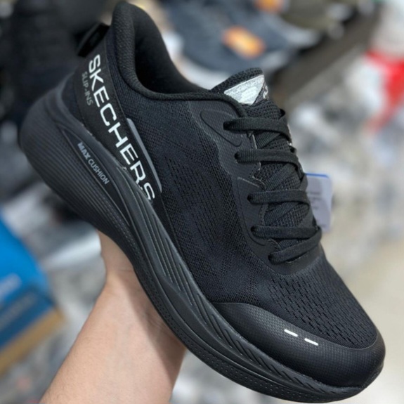 کتونی رانینگ و پیاده روی اسکیچرز / Skechers Slip Ins / اسلیپ طبی و سبک و راحت / سایز 40 تا 45 / فروش بصورت عمده و تک