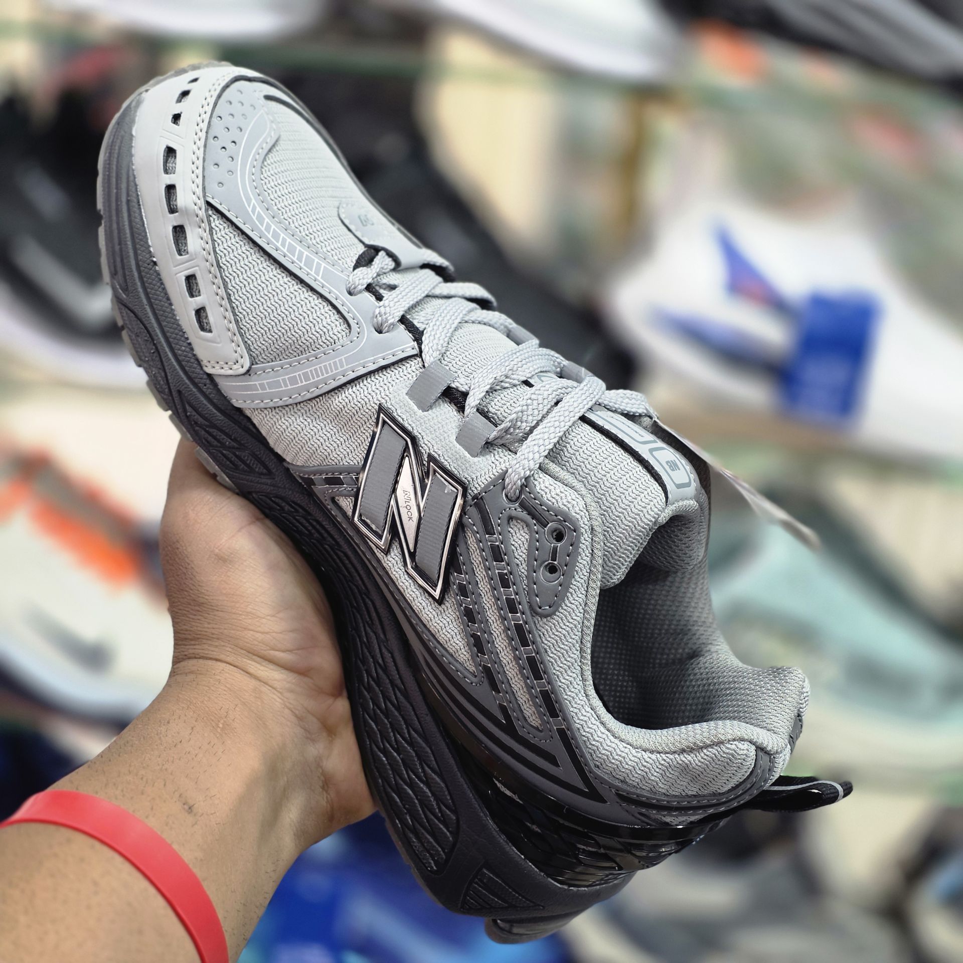 کفش نیوبالانس ۱۹۰۶ / Newbalance 1906 / سایز۴۰ الی ۴۵ / ساخت ویتنام / فروش بصورت عمده و تک / ضمانت کالا
