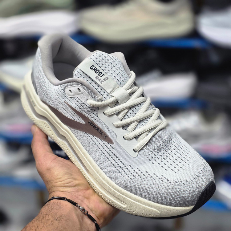 کتونی رانینگ و پیاده روی وارداتی بروکس گاست مکس ۲ Brooks ghost max 2 / اصل ویتنام / سایز ۴۰ ۴۱ ۴۲ ۴۳ ۴۴ ۴۵