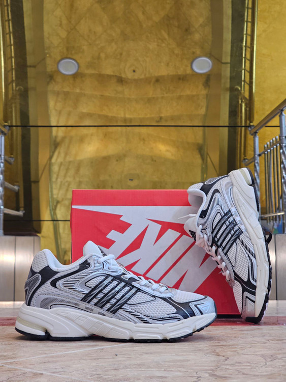 کتونی ادیداس ریسپانس CL/سایز 40 الی 45/Adidas Response CL/ساخت ویتنام /فروش تک و عمده/ضمانت کالا