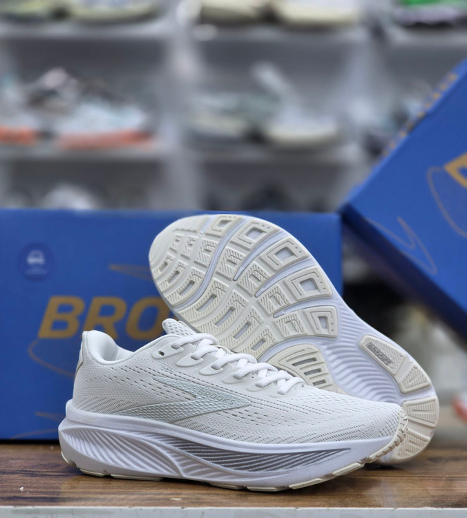 کتونی بروکس گاست ۱۷ / Brooks Ghost 1۷ / سایزبندی 40 تا 45/ساخت ویتنام/ فروش تک و عمده/ ضمانت کالا