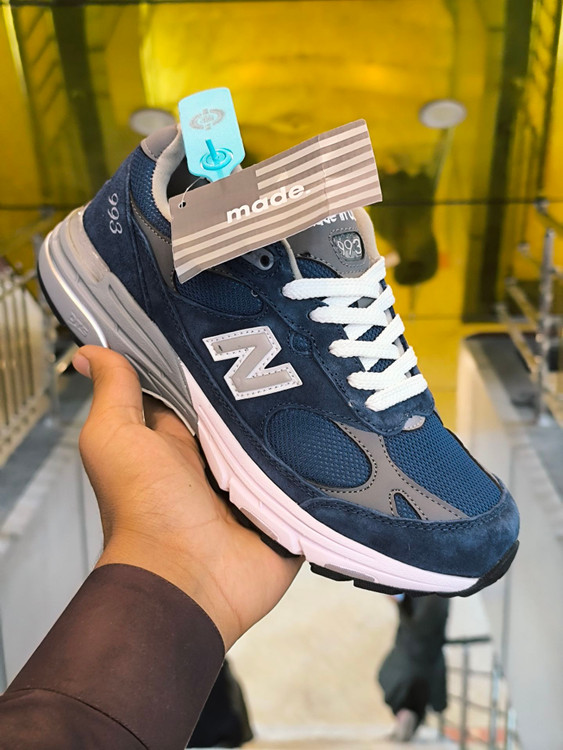 کتونی مسترکوالیتی نیوبالانس ۹۹۳ / سایز ۴۰ الی ۴۵ / Newbalance 993 / ضمانت اصالت کالا