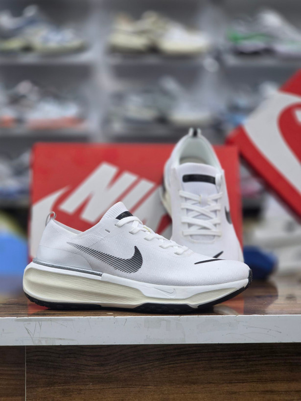 کتونی ویتنامی نایک اینوینسیبل ۳ / سایز ۴۰ الی ۴۵ / Nike Invincible 3 / ساخت ویتنام / فروش تکی و عمده