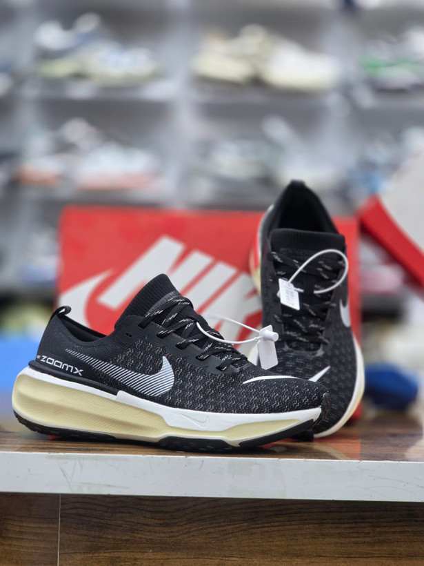 کتونی ویتنامی نایک اینوینسیبل ۳ / سایز ۴۰ الی ۴۵ / Nike Invincible 3 / ساخت ویتنام / فروش تکی و عمده