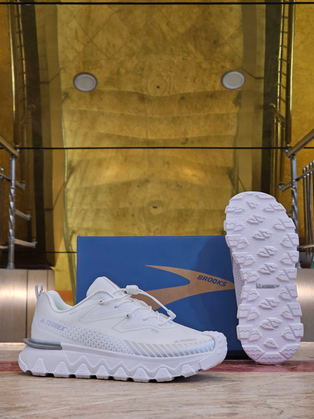 کتونی مسترکوالیتی آدیداس ترکس/ Adidas Terrex / سایز ۴۰الی ۴۵ /ساخت ویتنام/ فروش به صورت تک و عمده/ ضمانت کالا
