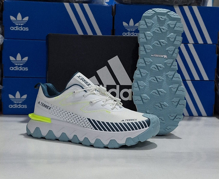 کتونی مسترکوالیتی آدیداس ترکس/ Adidas Terrex / سایز ۴۰الی ۴۵ /ساخت ویتنام/ فروش به صورت تک و عمده/ ضمانت کالا