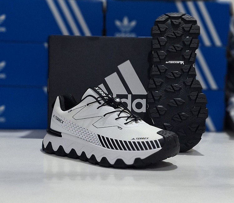 کتونی مسترکوالیتی آدیداس ترکس/ Adidas Terrex / سایز ۴۰الی ۴۵ /ساخت ویتنام/ فروش به صورت تک و عمده/ ضمانت کالا