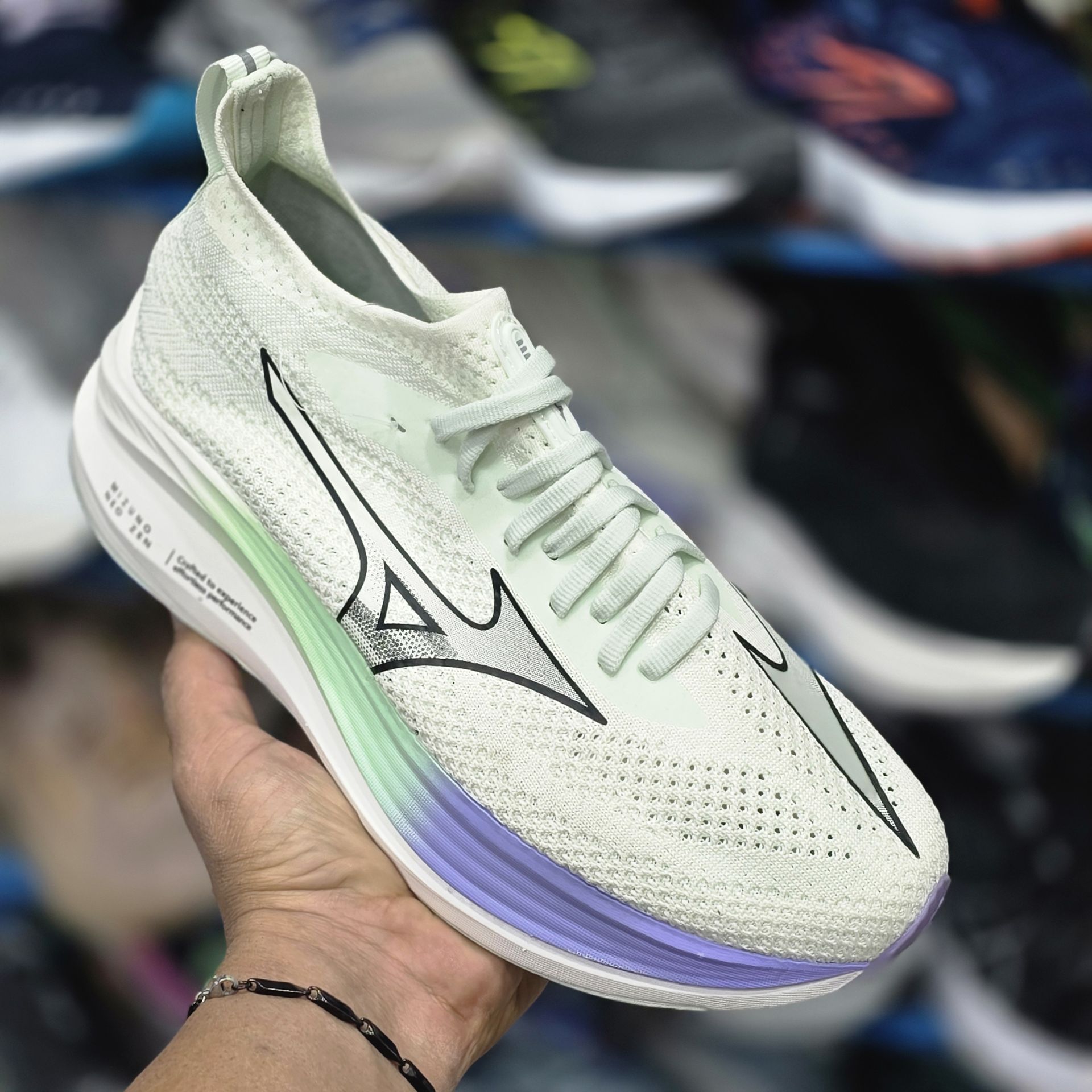 کفش مسترکوالیتی میزانو نئو ذن/ Mizuno neo zen / سایز ۳۶ الی ۴۵ / ساخت ویتنام / با ضمانت کیفیت کالا