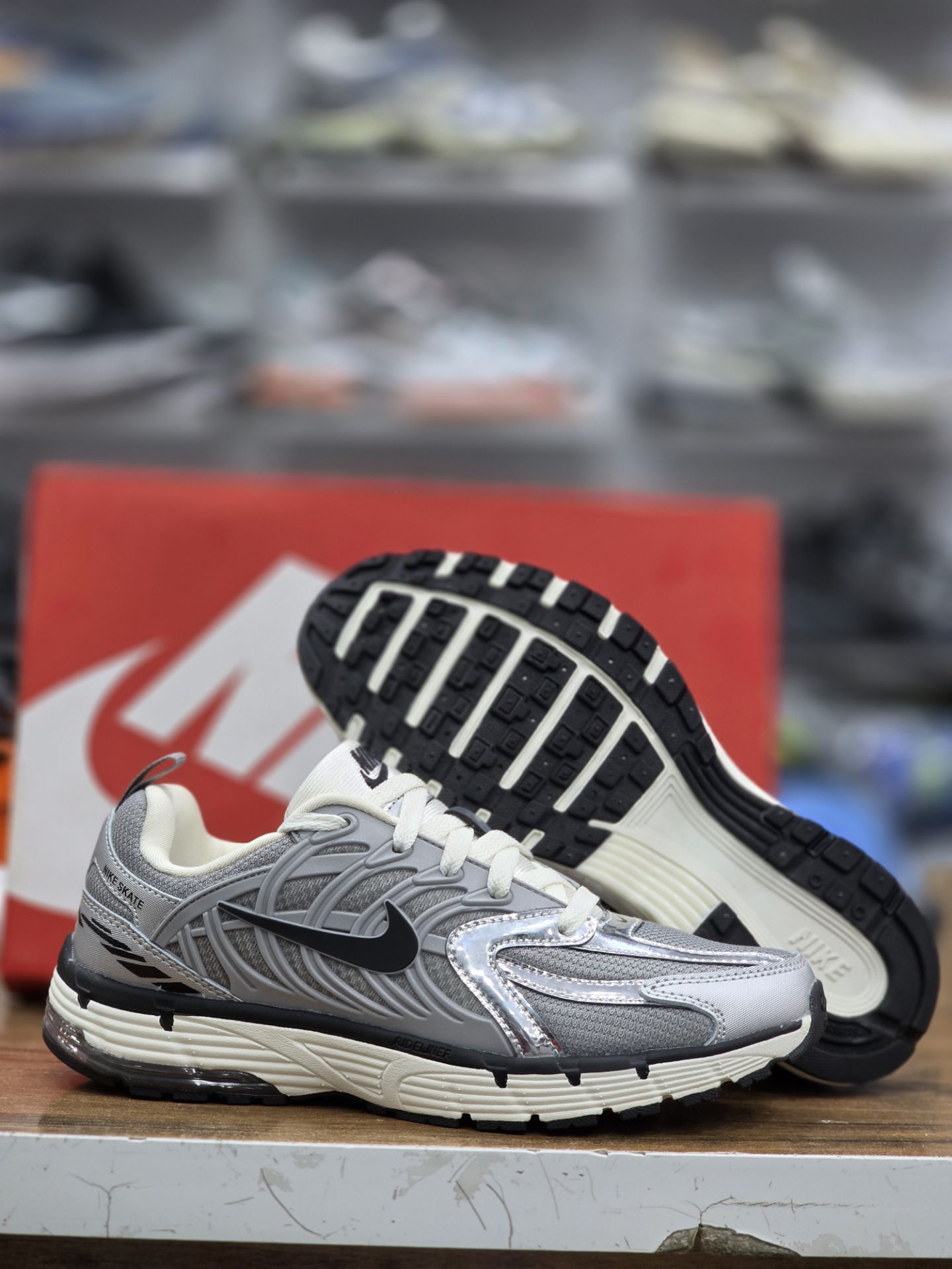 کتونی مسترکوالیتی نایک اسکات /سایز۴۰الی ۴۵/ساخت ویتنام/ Nike skate/فروش به صورت تک و عمده/ ضمانت کالا