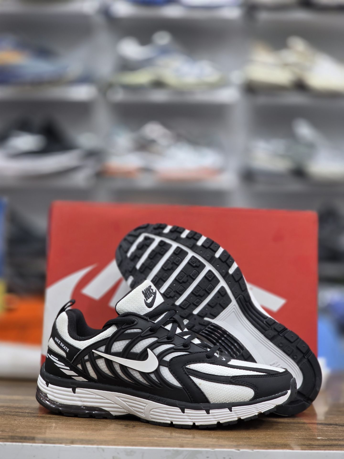 کتونی مسترکوالیتی نایک اسکات /سایز۴۰الی ۴۵/ساخت ویتنام/ Nike skate/فروش به صورت تک و عمده/ ضمانت کالا