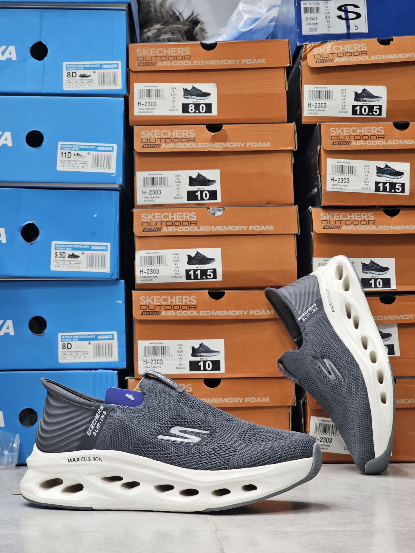کتونی اسکیچرز مکس کوشن/ Skechers Max Cushioning / مخصوص پیاده روی و روزمرگی/ سایز 40 الی 45/ ساخت ویتنام/جعبه و بارکد دار / ضمانت کالا