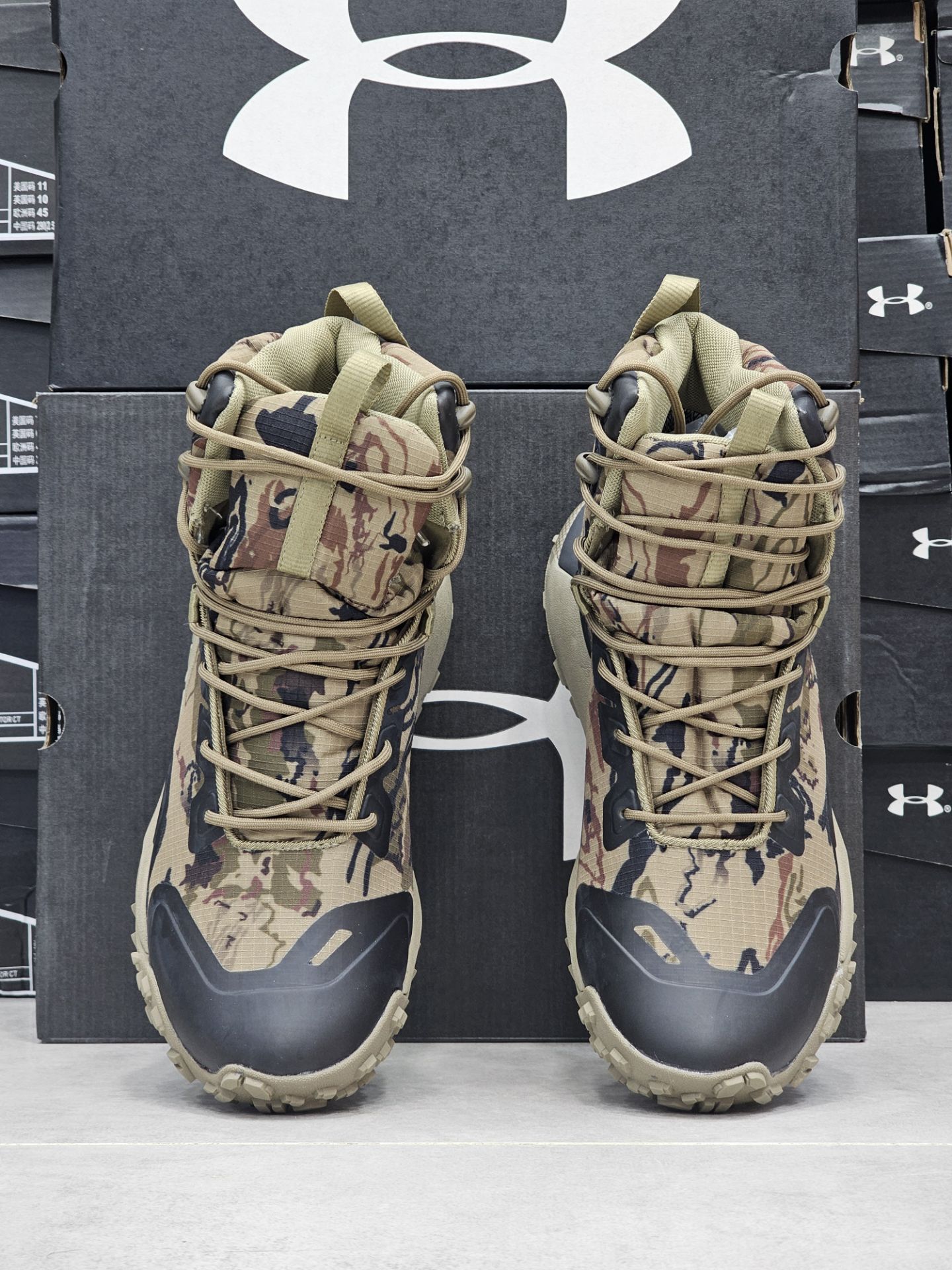 بوت اندرارمور مدل هاورداون ضد آب /سایز 40 الی 45/ساخت ویتنام/Under Armour Hovrdown