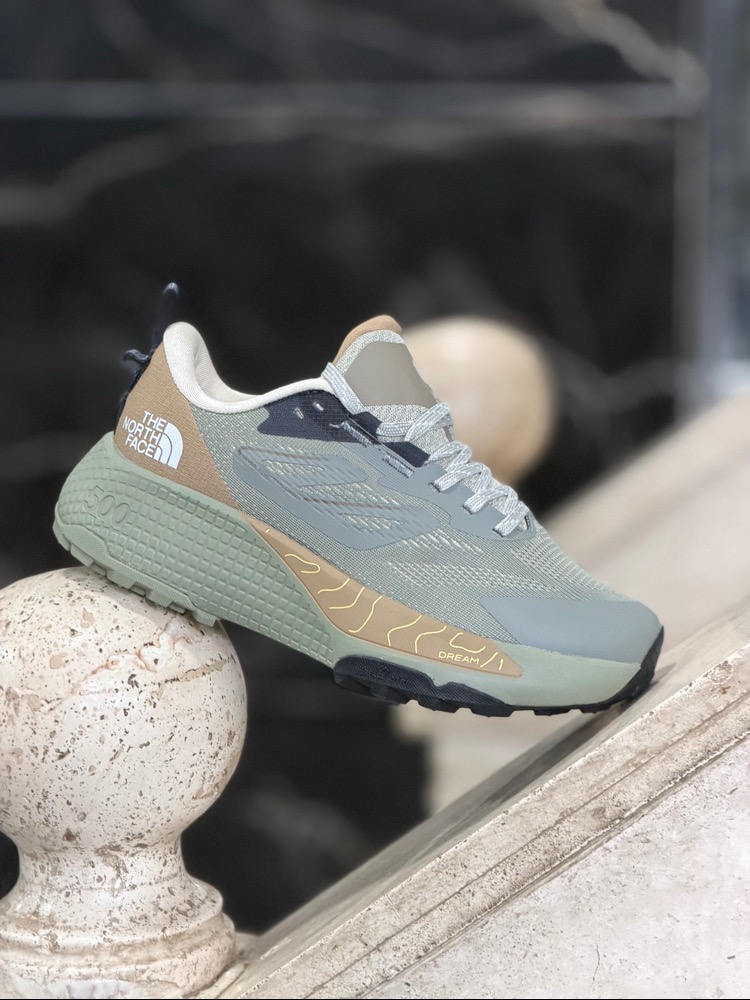 کتونی نورث فیس آلتامسا ۵۰۰ / سایز ۴۰ الی ۴۵ / ساخت ویتنام/North Face Altamesa 500 / ضمانت کالا