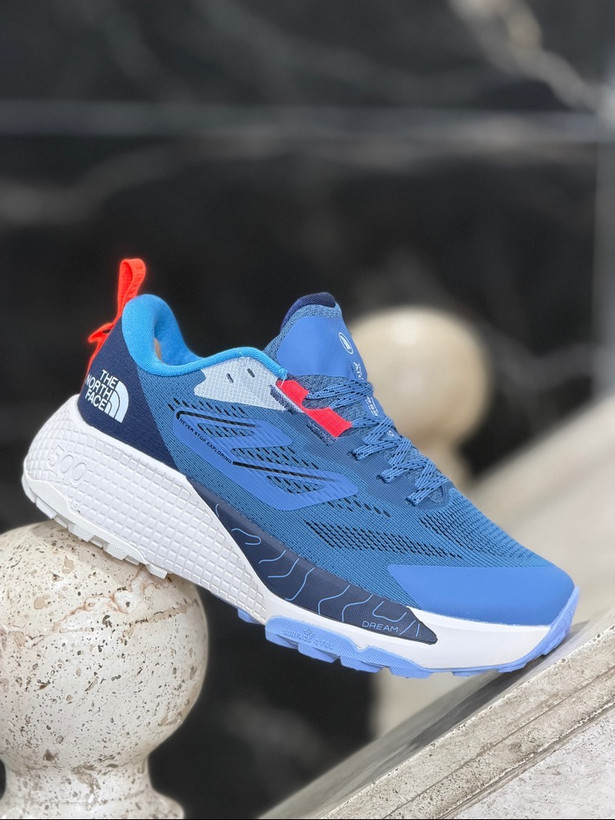 کتونی نورث فیس آلتامسا ۵۰۰ / سایز ۴۰ الی ۴۵ / ساخت ویتنام/North Face Altamesa 500 / ضمانت کالا