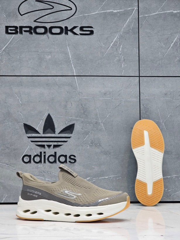 کتونی مسترکوالیتی اسکیچرز اسلیپ اینس / Skechers Slip Ins / سایزبندی 40 الی 45 / ساخت ویتنام/ فروش تک و عمده / ضمانت کالا