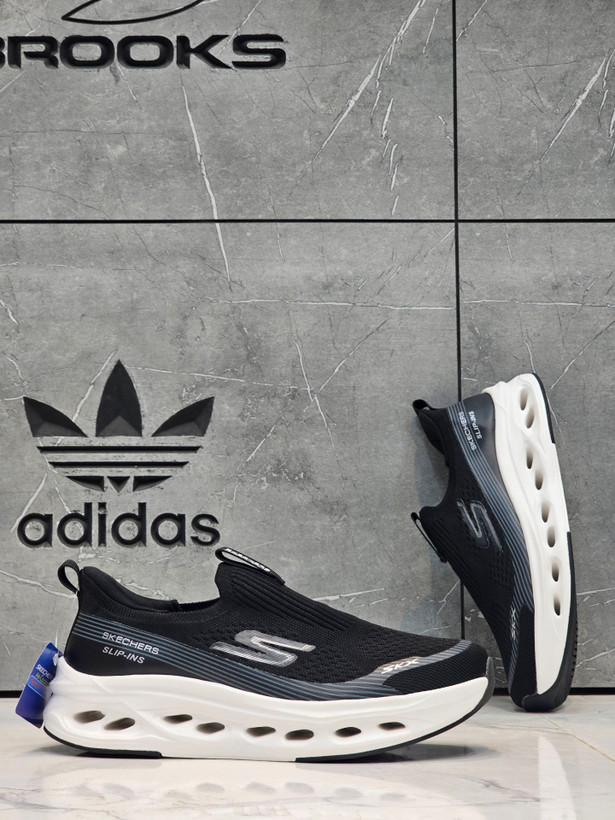 کتونی مسترکوالیتی اسکیچرز اسلیپ اینس / Skechers Slip Ins / سایزبندی 40 الی 45 / ساخت ویتنام/ فروش تک و عمده / ضمانت کالا