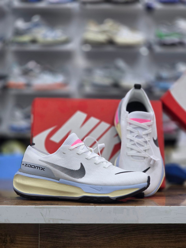 کتونی ویتنامی نایک اینوینسیبل ۳ / سایز ۴۰ الی ۴۵ / Nike Invincible 3 / ساخت ویتنام / فروش تکی و عمده