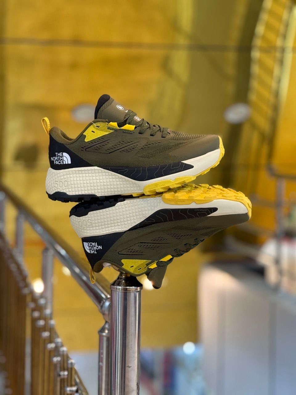 کتونی نورث فیس آلتامسا ۵۰۰ / سایز ۴۰ الی ۴۵ / ساخت ویتنام/North Face Altamesa 500 / ضمانت کالا