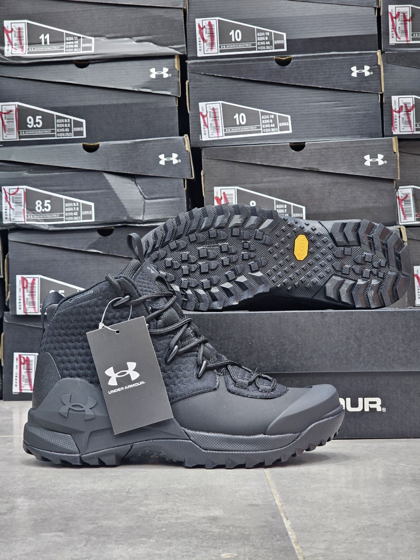بوت ویتنامی گورتکس آندرارمور Under Armour/سایز 40 الی 45/ساخت ویتنام /ضمانت اصالت کالا