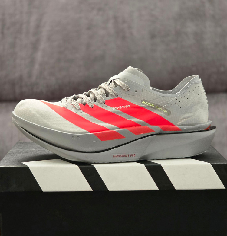 کتونی رانینگ و پیاده روی آدیداس آدی زیرو پرو/سایز 40 الی 45/ساخت ویتنام/Adidas adizero pro 5/ضمانت اصالت کالا