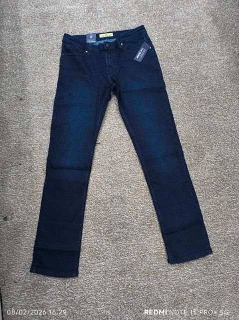 شلوار لی مردانه دنیم DENIM – استایل جذب، کیفیت اورجینال، رنگ سورمهای خاص/ سایز 42 الی 48 / قد 108 الی 110/