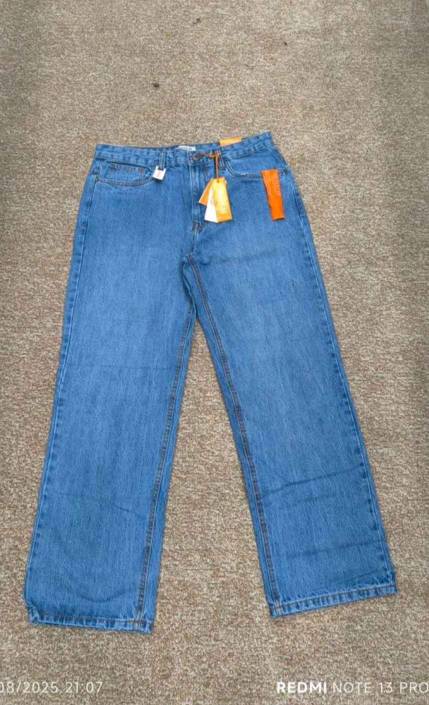 شلوار جین مردانه مامفیت Pull&Bear اصل | استریت استایل اورجینال Men’s Mom Fit Jeans / سایز ایرانی 40 تا 46/ قد 108 تا 110