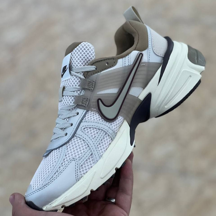 کتونی ویتنامی نایک کشلون وی تو کی | وارداتی ویتنام | باجعبه Nike V2k Run سایز بندی کامل 40 تا 45
